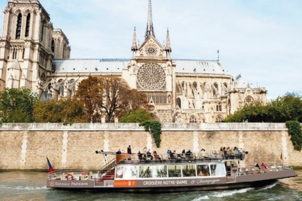Notre-Dame mise en Seine